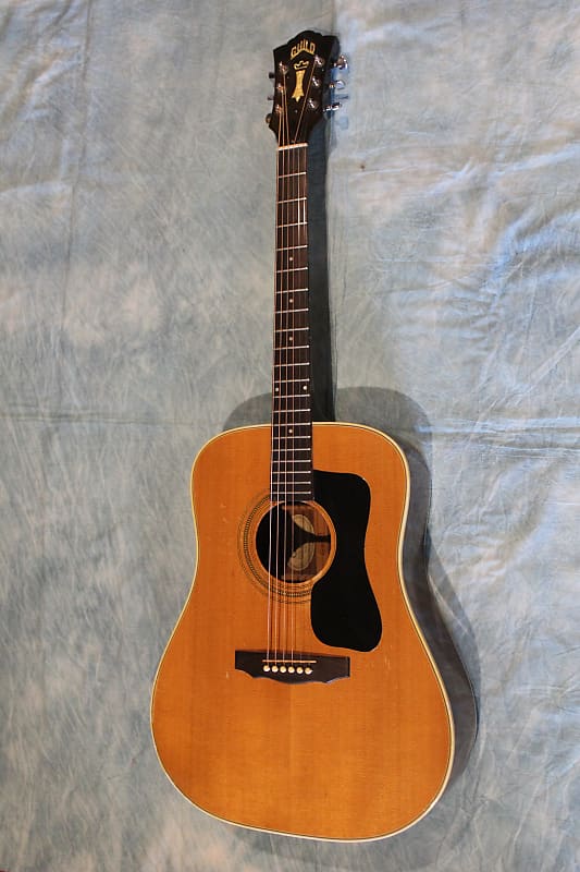 Guild D-52 NT 1983