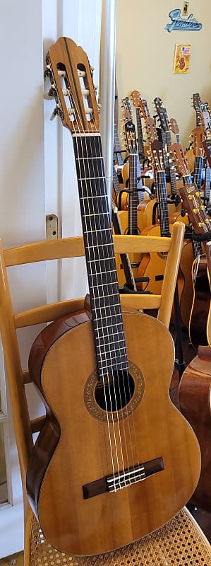 Kasuga Gakki G-85 1970 Classical Guitar - Japan