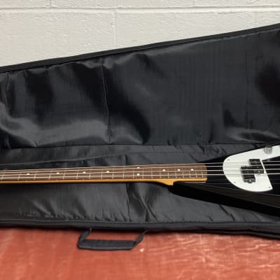 Fender Hama Okamoto Signature Katana Bass