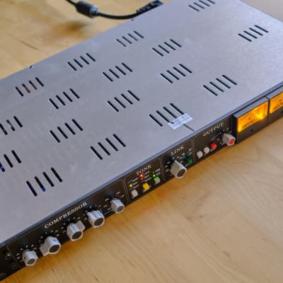 API 2500 Stereo Bus Compressor 2013 image 3