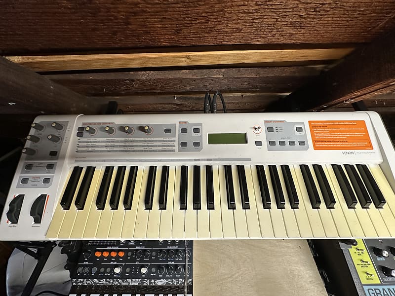 M-Audio Venom Synthesizer | Reverb