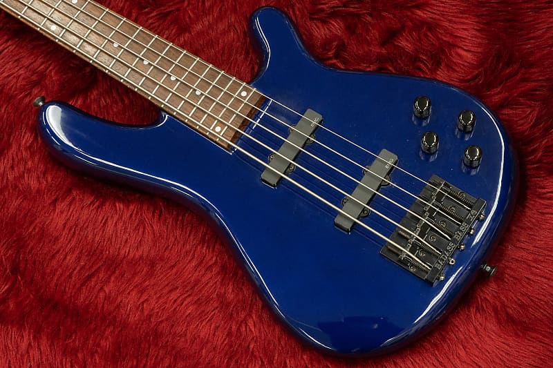 超人気の Fernandes Bass Gravity Guitar 5 楽器・機材