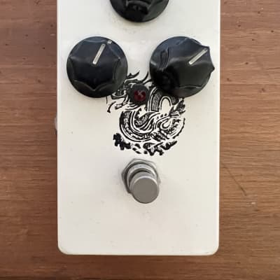 Lovepedal White Dragon Fuzz | Reverb