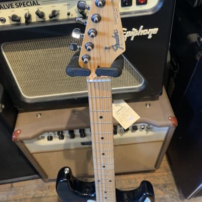 ギター Fender ST xug3raohgfrb0wqjmlfb.jpg