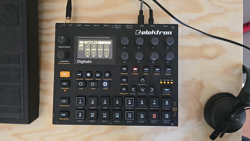 Elektron Digitakt 2020s - Black image 1