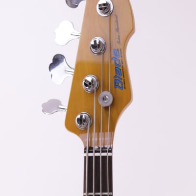 Blade  Jazz Bass Tetra Standard 3 Tons Sunburst image 4