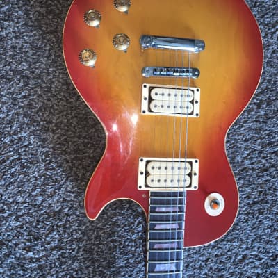 Vintage 1980 Aria pro II  Standard  les paul.copy        electric guitar    made in japan     Sunburst. image 4