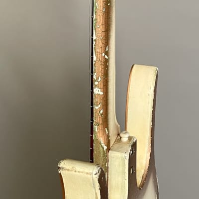 Danelectro Model 4623 Longhorn 6-String Bass Baritone Guitar 1959 Copper Burst image 19