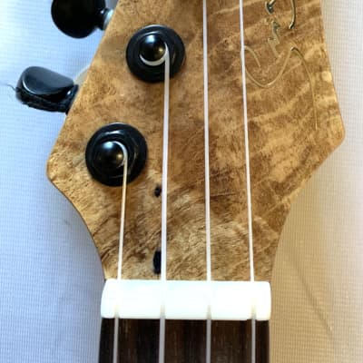 Smiger UK-ARS-09-24 Premium Thin Body Solid Top Cutaway Concert Machete Ukulele - Spruce & Spalted Maple image 4