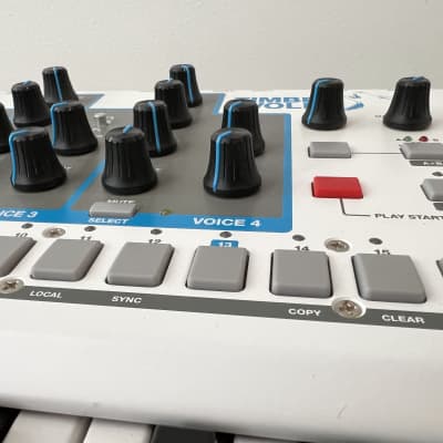 Akai Timbre Wolf 2010s - White image 4
