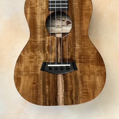 Check out this Kanile'a K-1 Deluxe Tenor Ukulele and Case image 1