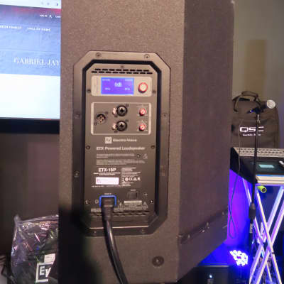 Pair: Electro-Voice ETX-15P 15” 2-Way Powered Speakers-2000 watts- Black image 4