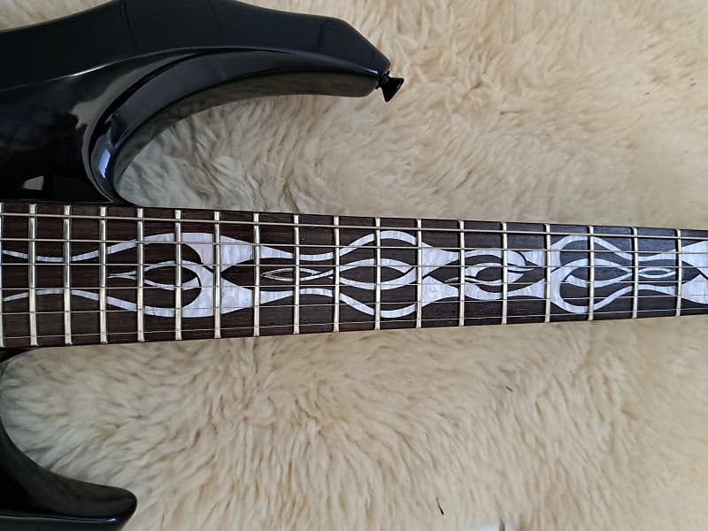 Rare George Lynch Signature ESP GL-F 2005 - Signed by Band