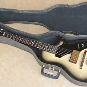 1959  Supro Super  / Thunderstick Guitar with Case  - Silverburst Finish image 11