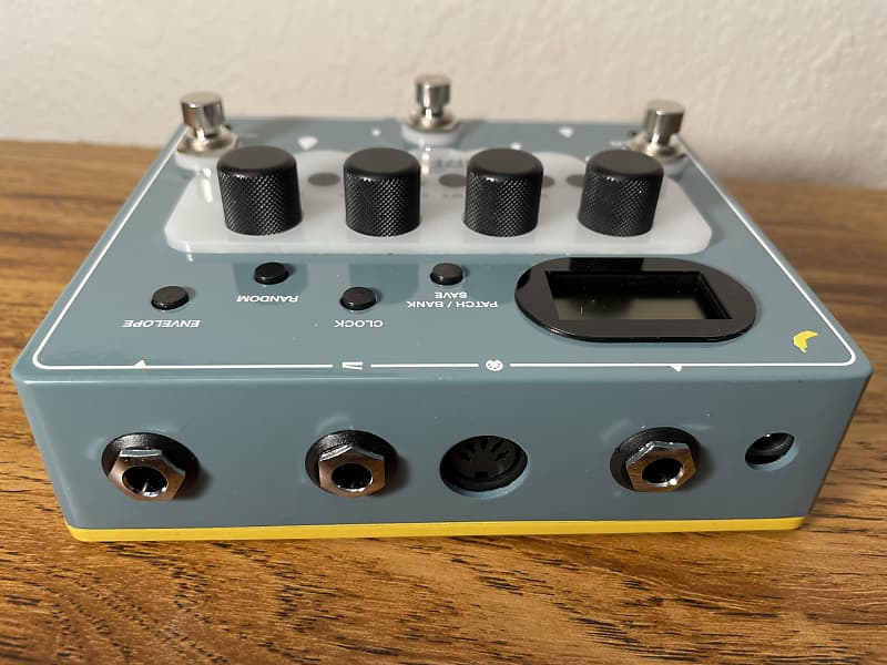 Bananana Effects TARARIRA(Gen1) arpeggiator pedal demo - YouTube