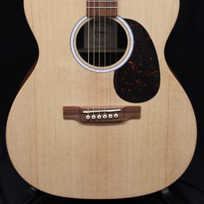 Martin 000-X2E Sitka Spruce Acoustic-Electric Guitar Natural w/Gigbag image 2