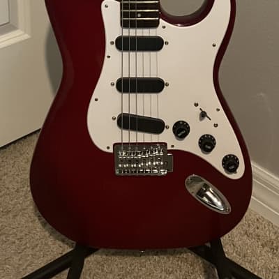 Hondo II - Red Stratocaster image 2