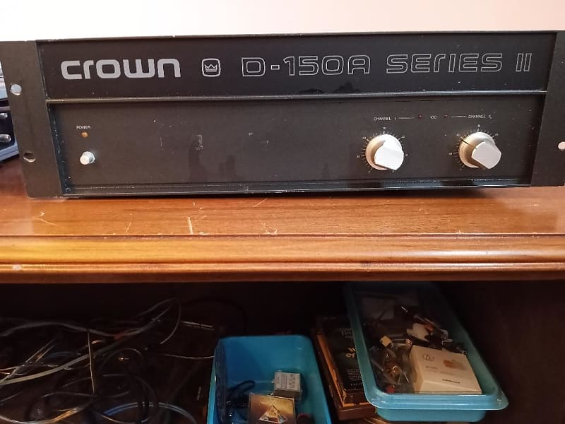 Crown D150-A Series II power Amplifier in very good condition - 1970&#039;s  			
