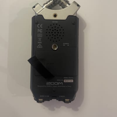 Zoom H4n PRO Handy Digital Multitrack Recorder 2010s - Silver / Black image 3