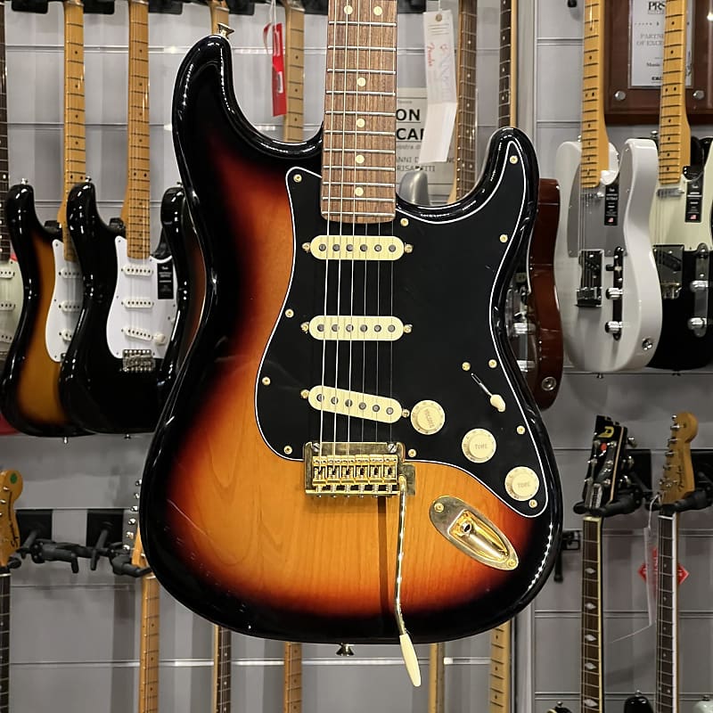 Fender Deluxe Players Stratocaster | Reverb Finland