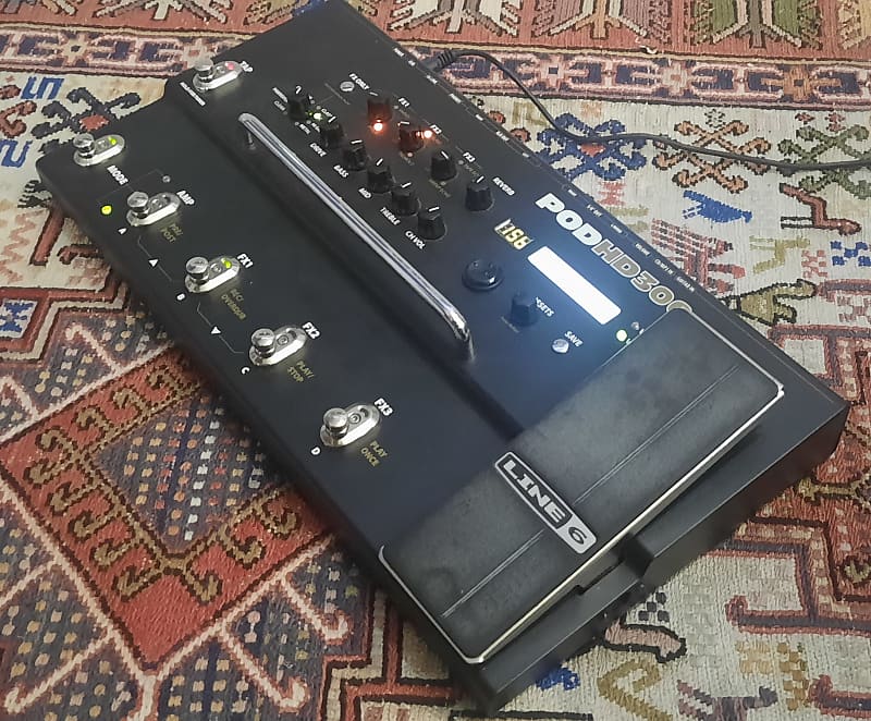 Line 6 POD HD300 Multi-Effect and Amp Modeler | Reverb Canada