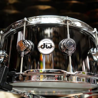 DW Collectors Series #DRVB6514SUC-B Black Nickel Over Brass 6 1/2" x 14" Snare Drum - chrome hdw. image 1