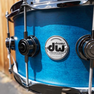 DW USA Collectors Series - Azure Satin Oil  - 6.5 x 14" Pure Maple SSC/VLT Snare Drum w/ Black Nickel Hdw. (2023) image 3