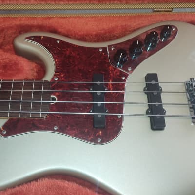 Fender FRETLESS American Jazz bass deluxe - Shoreline Gold RARE!!! image 4