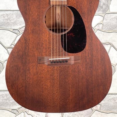 Martin 00015M-E with pickup and case in Excellent Condition for sale