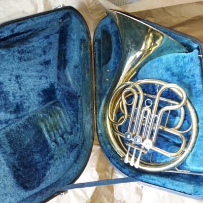 Yamaha YHR-661 Double French Horn with case and mouthpiece, | Reverb