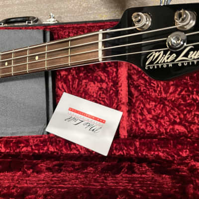 Mike Lull NRT4 Non-Reverse Thunderbird shape bass 2012 - Vintage Sunburst 4 string image 3