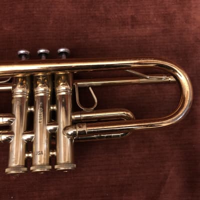 Conn 1050B Bb Student Trumpet w/ Case, Mouthpiece, Mute & Accessories image 6