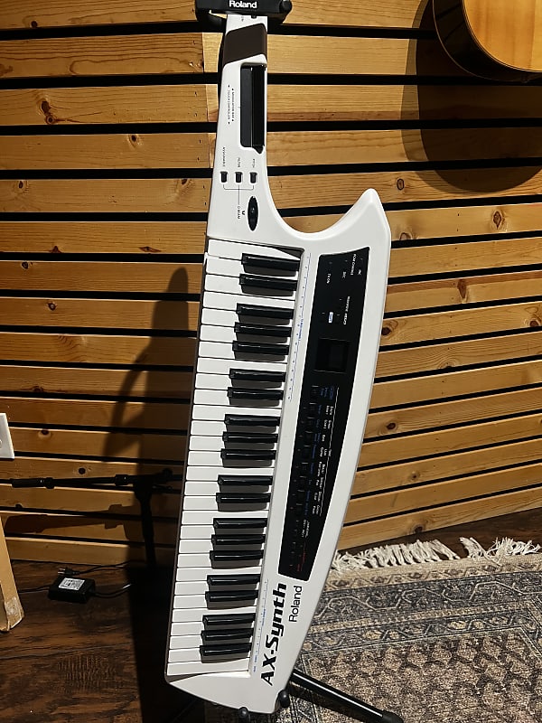 Roland AX-Synth 49-Key Shoulder Synthesizer 2009 - 2012 - White 
