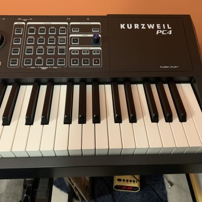 Kurzweil PC4 88-Key Performance Controller