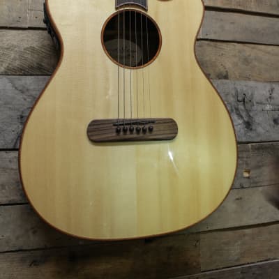 James Neligan LIS-MJCFI Acoustic/Electric Guitar Solid Spruce Top,Fishman Pickup image 2
