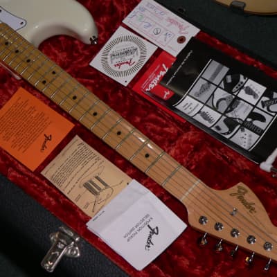 Fender Hendrix Voodoo Stratocaster 1998 Olympic White image 4