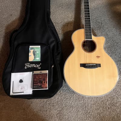 Acoustic Guitar w/ Case (Trumon TF05) - Beginner Bundle - BRAND NEW image 1