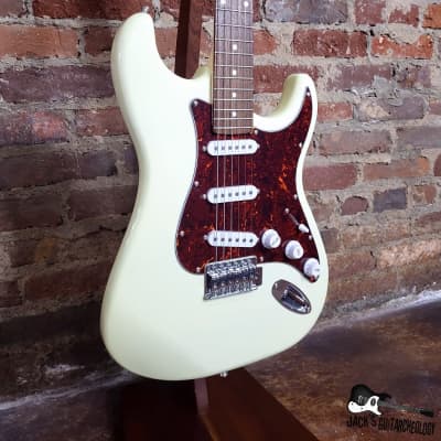 Nashville Guitar Works NGW130IV S-Style Electric Guitar w/Rosewood Fretboard (Oly. White) imagen 5