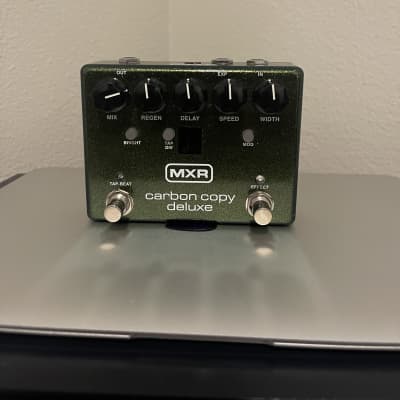 MXR M292 Carbon Copy Deluxe Analog Delay