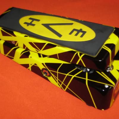 lightly used (generally clean with some imperfections) Dunlop EVH95 Eddie Van Halen Signature Cry Baby Wah  - also called CRY BABY EVH WAH EVH-95 (Yellow / Black) NO box, NO paperwork, NO battery, and NO adjustment hex wrench tool image 8
