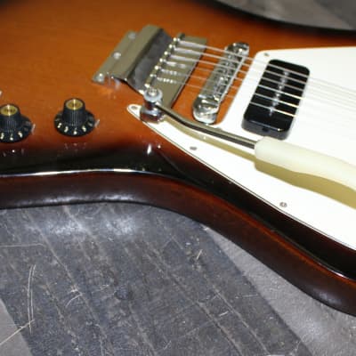 Gibson Firebird 1 1968 Sunburst Electric Guitar Used – Very Good With Original Case! 1968 image 3