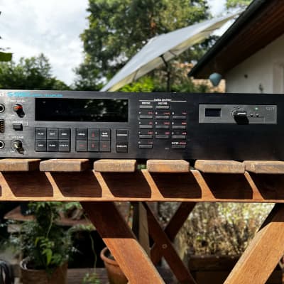 Roland S-550 12-Bit Digital Sampler 1987 + HD5-IF SCSI + Gotek USB + MU-1 Mouse + TFT Monitor