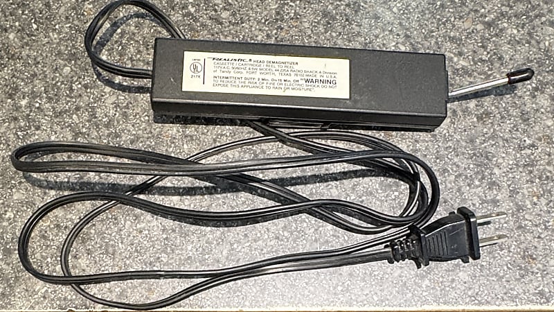 Realistic Universal Head Demagnetizer for Cassette Cartidge Reel-To-Reel 44-225A  			