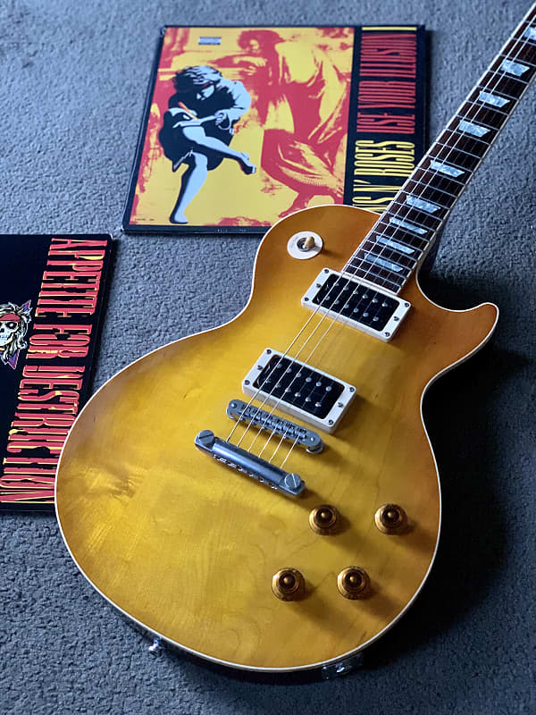 Slash's Guitars  Live, studio and Signature Les Paul