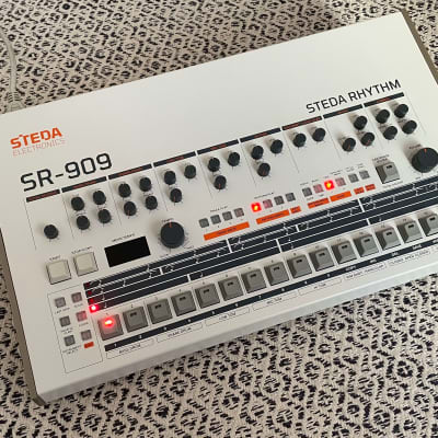 Steda SR-909 / Roland TR-909 👊