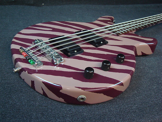 1987 Hamer USA B8S 8-String Bass Rare Finish Purple Stripe 1987 Hamer USA B8S 8-String Bass Rare Finish Purple Stripe