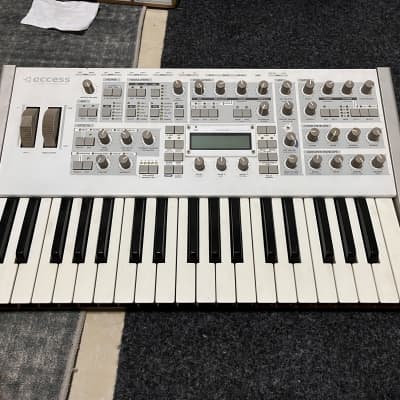 Access Virus TI Polar 37-Key Digital Synthesizer