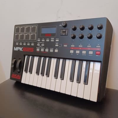 AKAI MPK225 MIDI Keyboard Controller - 2010s - Black/Red image 4