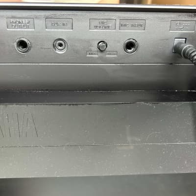 Yamaha DGX-660 Arranger Piano with Stand image 5