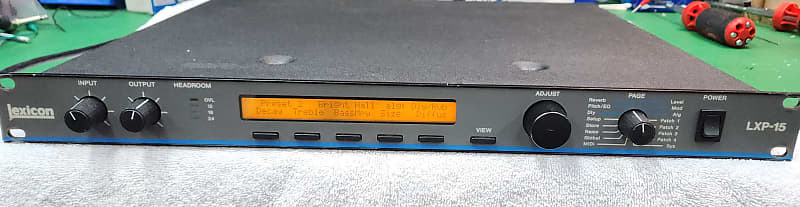 Lexicon LXP-15 Multi-Effects Processor